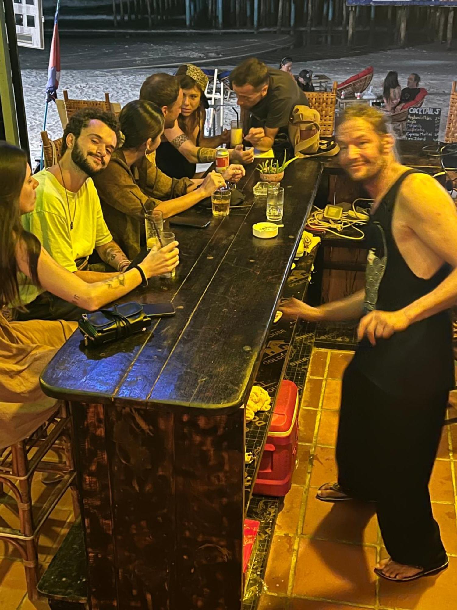 Vagabonds Hostel Kaoh Touch Luaran gambar